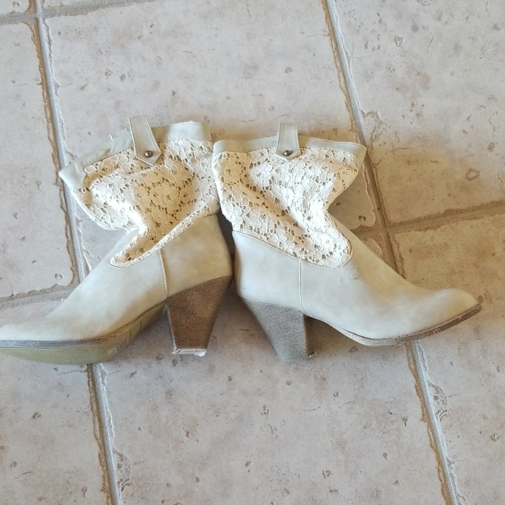 Healed Boots